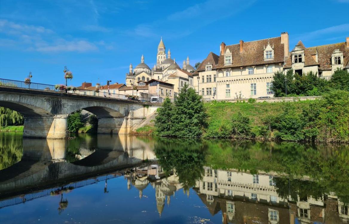 דירות Périgueux Le Loft Du Centre Historique מראה חיצוני תמונה